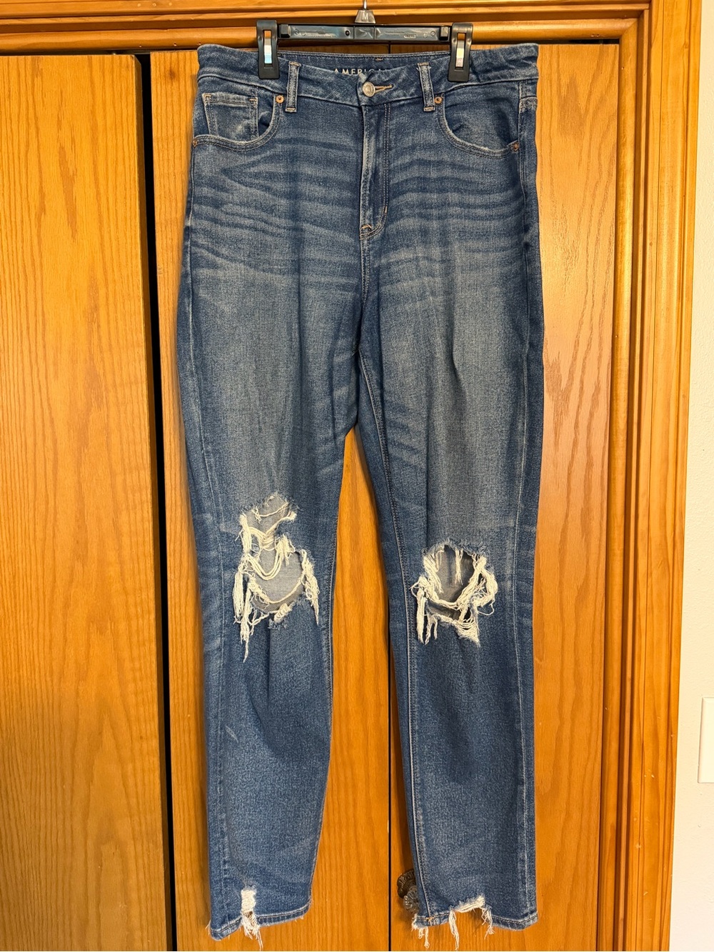 American Eagle Outfitters Curvy Mom High-Rise Distressed Jeans - Blue